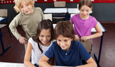 kids at computer